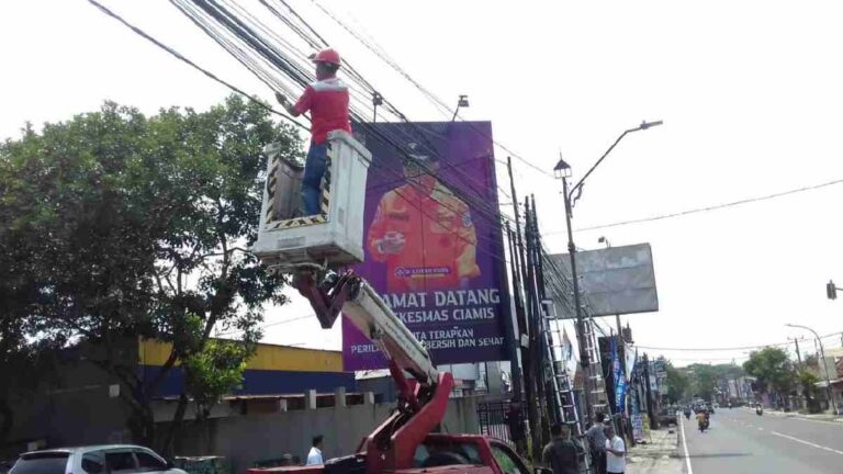 Tindak Lanjut Arahan Bupati Ciamis, Apjatel Jabar Tertibkan Kabel Fiber Optik